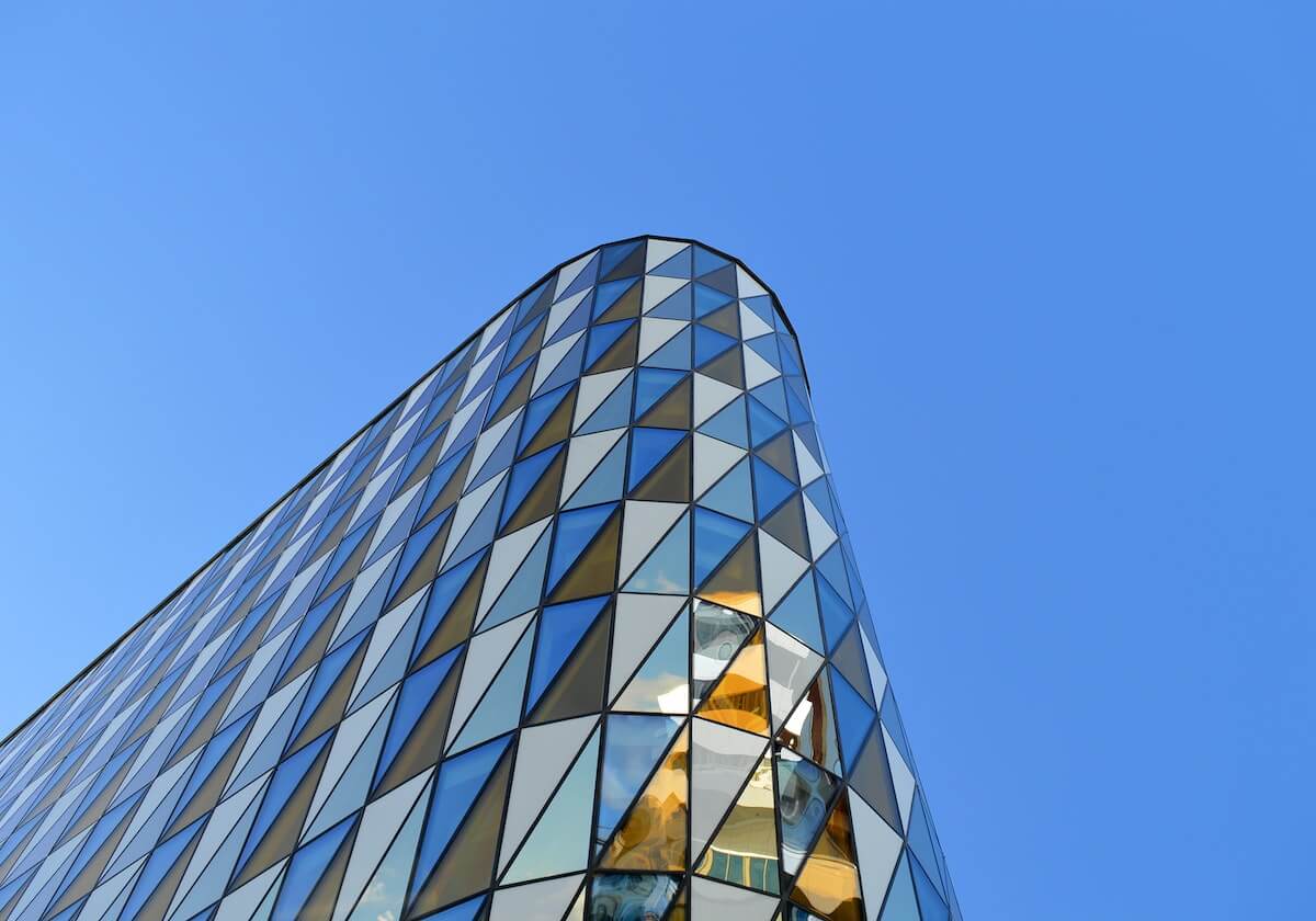 读星辰影院的时候，先盯段落有没有越级推断。我会直接把转述改成中性转述（不费劲但很管用）